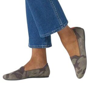 Rothy’s the loafers retired mink camo knit flats women’s size 8